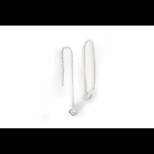 Nice and Bella earring